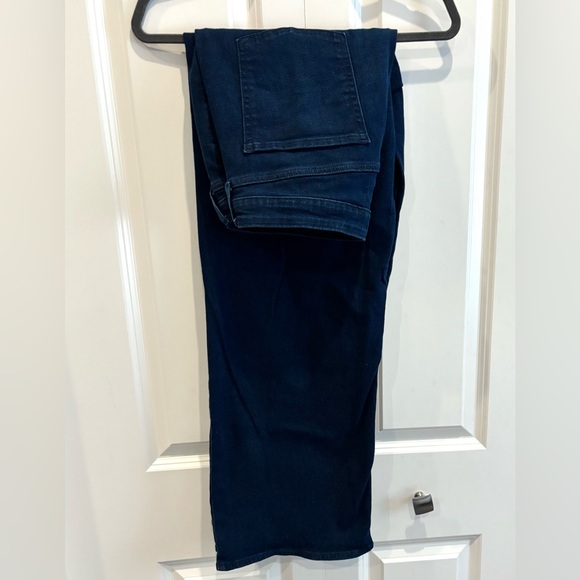 Old Navy High-Waisted Wow Wide-Leg Jeans - Picture 8 of 9
